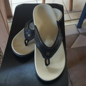 Like New Spenco Sandals